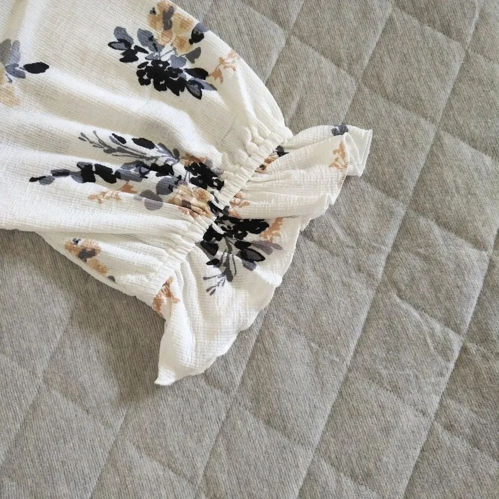 Melloday Bohemian☮️ Style Floral💐 Blouse - NWT - Picture 5 of 12